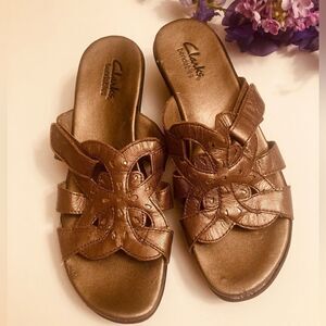 Clarks Bendables Gold Sandals